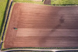 Unmanned Aerial Vehicle UAV Drucke: Top Down view of Autumn Colors over Devon fields from a drone