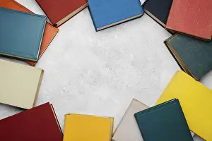 Educational Background Image Drucke: Top view books circle with copy space
