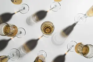Champagne Glasses Drucke: Top view champagne glasses table