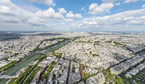 Paris City View Drucke: View across city from Eiffel Tower