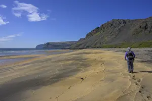 Rocky Coastline Iceland Drucke: View to the cliffs of Latrabjarg