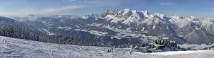 Winter Sports In Austria Drucke: View of the Dachstein massif in winter