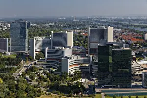 Deserted Austrian Towns Drucke: View from the Danube Tower to Donaucity
