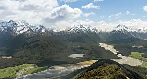 Southern Alps Landscape Drucke: View on Dart River and mountain scenery