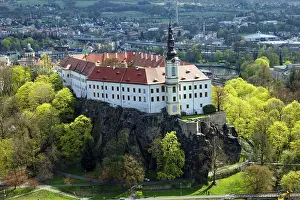 Czech Republic Landmark Drucke: View of Decin Castle from the Shepherd's Wall