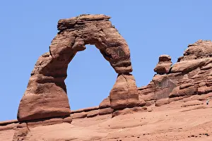 Arches National Park Utah Drucke: View of Delicate Arch from upper Delicate Arch Viewpoint