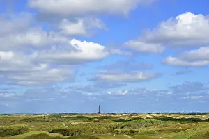 Lower Saxony Coastline Drucke: View over dunes with Norderney lighthouse