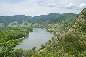 Lower Austria Tourist Attraction Drucke: View from Durnstein castle in spring