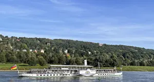 Central Europe Boat Scene Drucke: View over the Elbe with an old paddle steamer