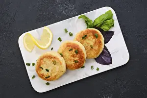 Golden Baked Goods Drucke: Top view of fried cod meat cutlet