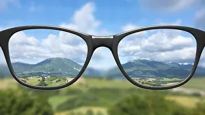Fashionable Eyeglasses Drucke: View through glasses sharp with glasses unsharp without glasses