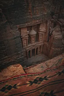 Uninhabited Ancient Cityscape Drucke: View from above into the gorge Siq