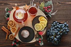 Holiday Celebration Drucke: Top view of grape and lemon tea with chocolate cake
