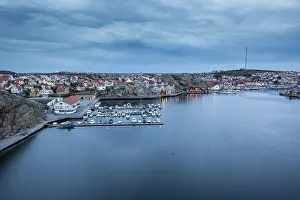 Scandinavian Harbour View Drucke: View over the harbour of Kungshamn from Smogen