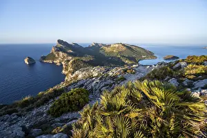 Rock Face Landscape Photo Drucke: View of headland with cliffs and sea