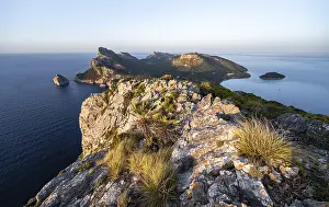 Mallorca Travel Destination Drucke: View of headland with cliffs and sea