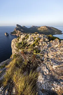 Balearic Islands Coastline Drucke: View of headland with cliffs and sea