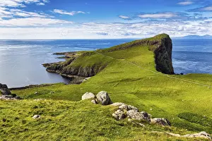 High Angle View Scotland Drucke: View from above on headland with steep cliffs