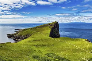 British Coastal Landscape Drucke: View from above on headland with steep cliffs