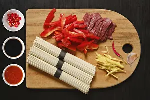 High Angle Food Photography Drucke: Top view of ingredients for noodle with beef