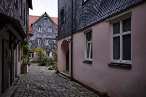 Central Europe City Portrait Drucke: View of inner courtyard, shingles