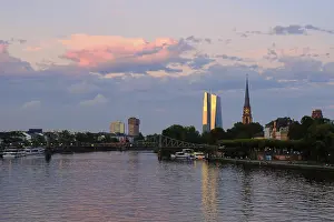 Main River Germany Drucke: View over the Main, behind the ECB Tower