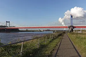 Rhine Bridge Duisburg Drucke: View from the Mercatorinsel to the Friedrich-Ebert-Bridge