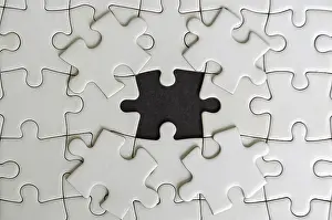 Missing Jigsaw Puzzle Drucke: Top view of missing jigsaw. Customizable empty space on jigsaw for text