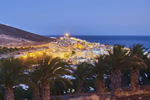 Evening Light In Southern Europe Drucke: View of Morro Jable in the blue hour