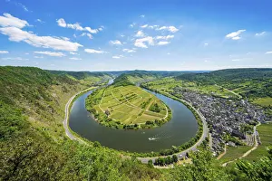 Central Europe Countryside Photo Drucke: View of the Moselle loop, Bremm