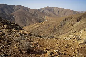 Deserted Mountain Range Spain Drucke: View of the mountain landscape from the Risco de las Penas viewpoint