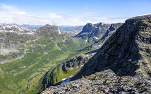 Innerdalstarnet Summit View Drucke: View of mountain scenery from the summit of Innerdalstarnet