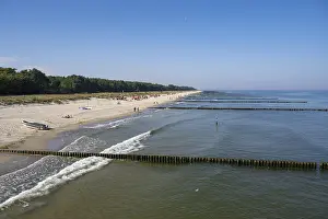 Northern Germany Shoreline Drucke: View from the pier to the beach and the coast