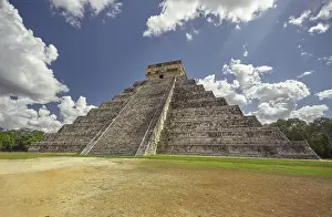 UNESCO World Heritage Site Mexico Drucke: View of three quarters of the Pyramid of Chichen Itza #5