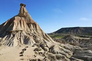 UNESCO Biosphere Reserve Spain Drucke: View of a rock formation in a dry