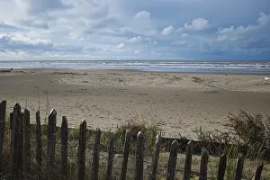 Dutch Seaside Resort Drucke: View over the sea, sandy beach