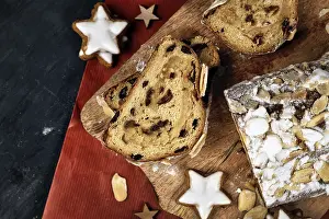 Traditional German Christmas Sweets Drucke: Top view of slice of German Stollen cake