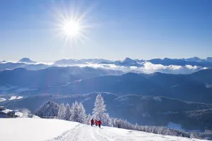 Snowy Mountain Range Germany Drucke: View towards southeast from Brauneck summit
