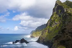 Portuguese Landscape Photography Drucke: View of steep cliffs and coast with sea
