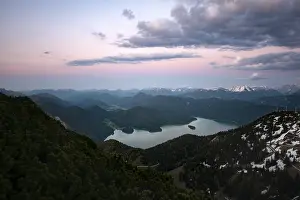 Mountain Lake Scenery Germany Drucke: View from the summit of Herzogstand