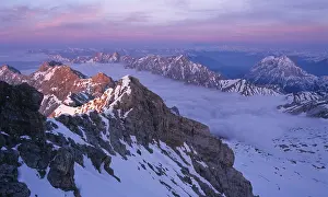 Deserted Mountain Range View Drucke: View from the summit of Mount Zugspitze