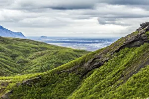 Iceland Travel Photography Drucke: View into the valley of Thorsmoerk