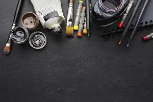 High Quality Photo Drucke: Top view various brushes crayons copy space