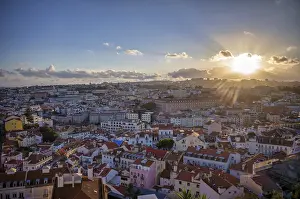 Old Town Portugal Drucke: View from the viewpoint Miradouro da Graca