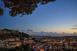 Lisbon City View Drucke: View from the viewpoint Miradouro da Graca
