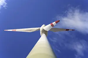 Clean Power Generation Drucke: View of a windmill