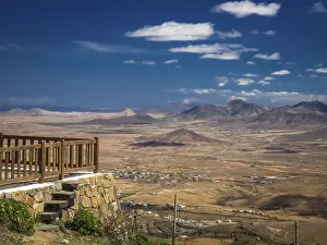Deserted Volcanic Landscape Drucke: Viewing platform of the Morro Velosa viewpoint