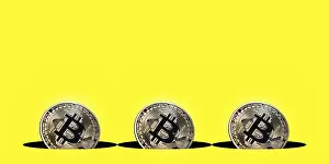 Cryptocurrency Symbol Drucke: Virtual cryptocurrency, concept