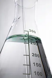 Glass Container Drucke: Volumetric flask