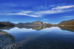 Mountain Lake Photography Drucke: Walchensee reflection in the morning light